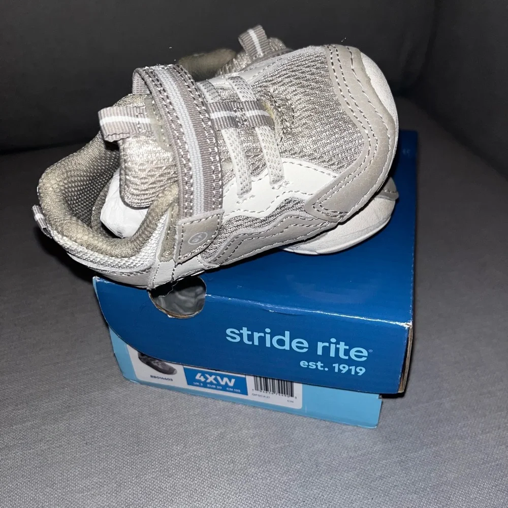 Stride Rite Shoes - Picture 3 of 3